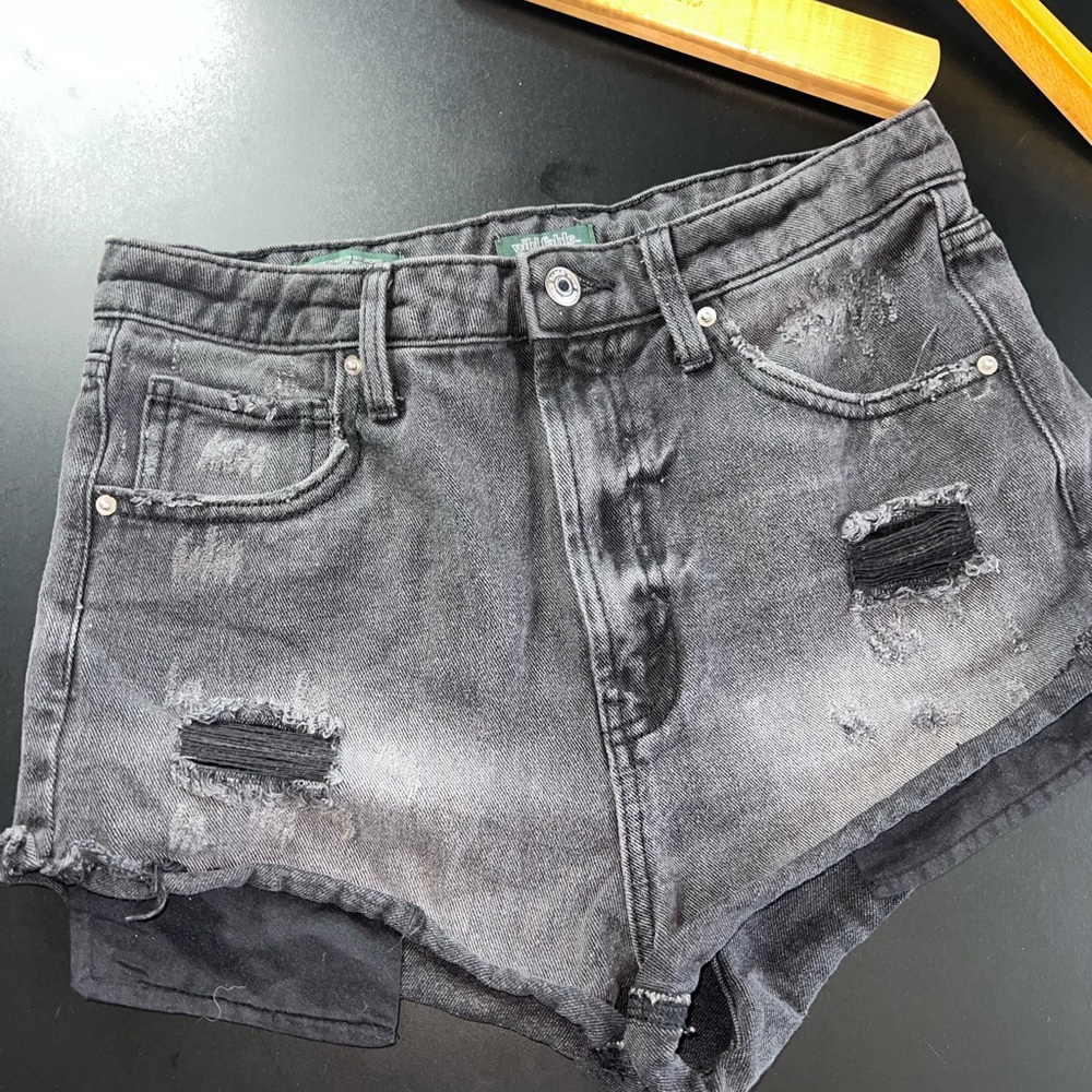 Wild Fable Faded Black Highest Rise Cheeky Cutoff Denim Jean Shorts Size 6 EUC